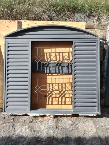 Porta e Janelas Sasazaki