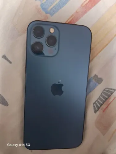 Vendo 12 pro Max 256 gigas leia o anúncio