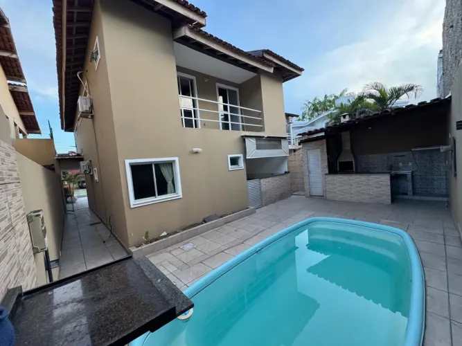 ALUGO CASA DUPLEX NO RES. LARANJEIRAS COM 3 SUÍTES, 3 VAGAS, CLIMATIZADA, SEMI MOBILIADA