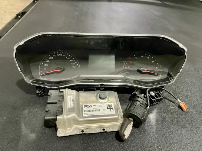 Painel de instrumentos peugeot 208 2023 módulo de ignição e miolo da chave