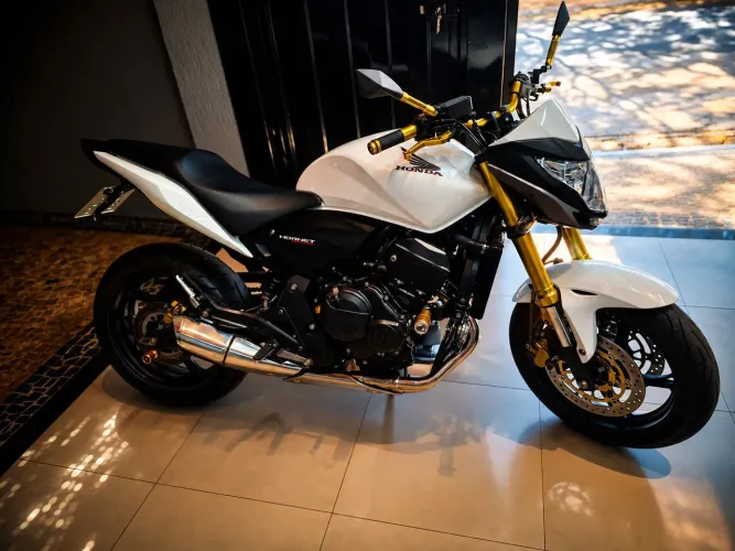 Cb Hornet 600 zerada