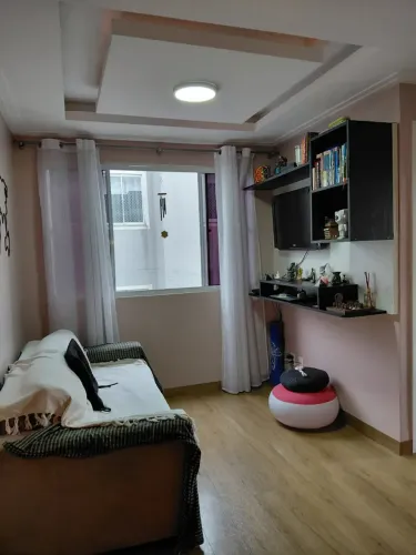 Lindo apartamento, semi-mobilhado, 2 quartos.
