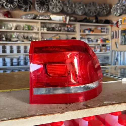 Lanterna Traseira Direita VW Fox 2015-2021 Original 5Z0945096B