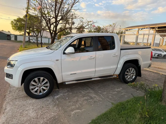 Volkswagen Amarok High.cd 2.0 16V TDI 4X4 Dies. AUT 2014
