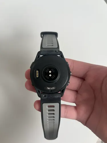 Garmin Forerunner 265 GPS AMOLED em Excelente Estado 