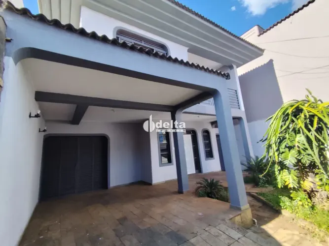 Casa com 8 quartos sendo 3 suíte disponível para venda no bairro Nossa Senhora Aparecida e