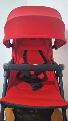 Carrinho de Bebê Chicco Ohlala vermelho