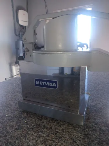 Multiproocessador industrial de alimentos