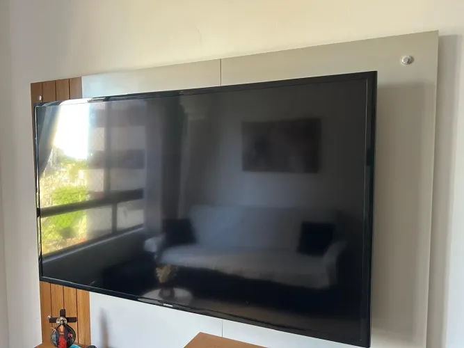 Tv Samsung 50 polegadas smart- *ler a descrição*
