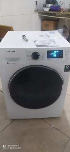 Vendo uma lava e seca Samsung 10kg 