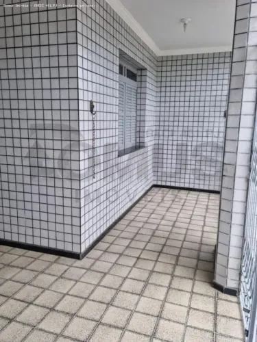 Casa à Venda de 224m² no Bairro Cirurgia com 3 Quartos, sendo 1 Suíte.