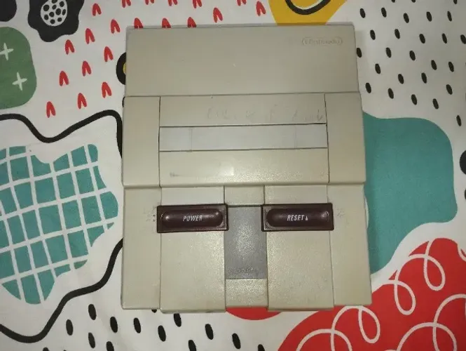 Super Nintendo sem nada só o console (leia a descrição)