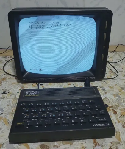 Computador Microdigital TK85