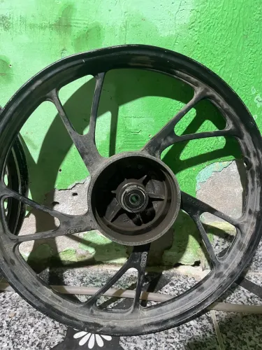 Vendo jantes da 160 pe de galinha
