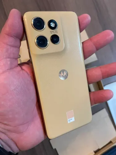 Motorola Moto Edge 50 Neon 