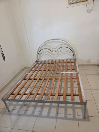 Doação de cama de ferro e estrados