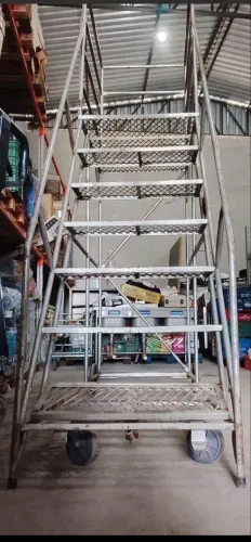 Escada Porta Pallet