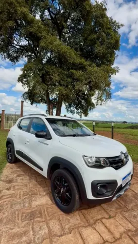 Renault Kwid Outsider 1.0 Flex 12V 5P Mec. 2021
