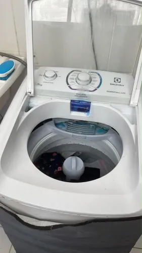 Máquina de lavar usada