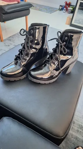 Bota feminina 