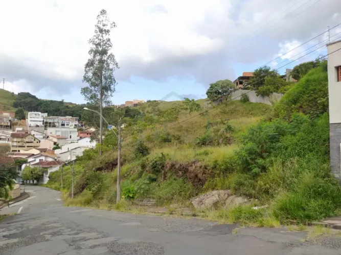 53321 - Terrenos/Padrão - Residencial - No bairro Jardim Del Rey
