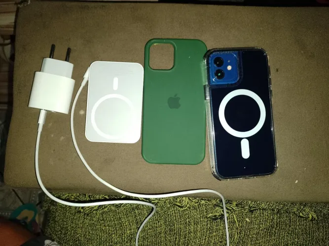 iPhone 12