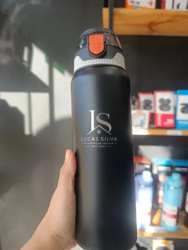 Garrafa térmica masculina personalizada a laser 800ml