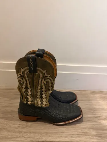 Bota couro de jacaré preto tamanho 39 goyazes