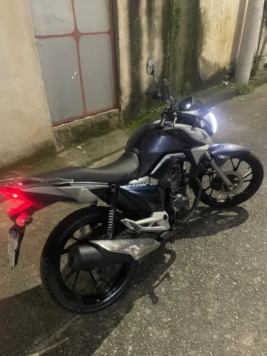 Titan 160