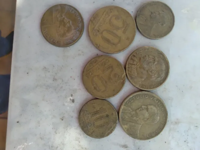 Medalha Antigas com defeito