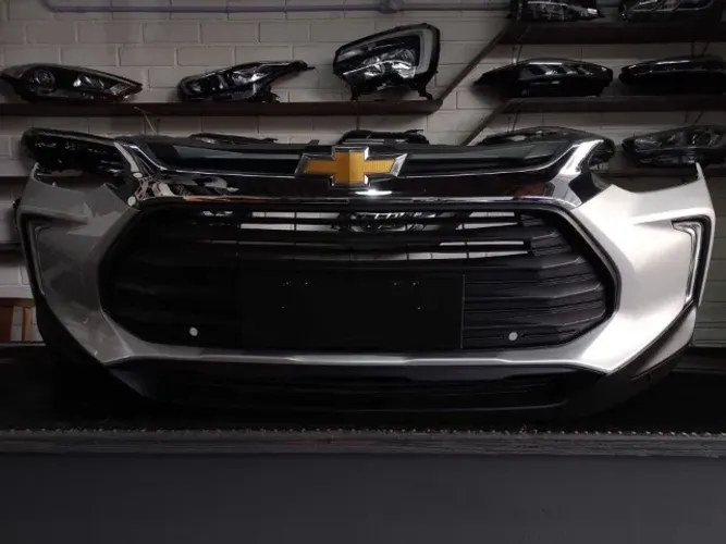 Parachoque Dianteiro Chevrolet Tracker 2020 A 2025 Original Prateado (Usado) - 11203