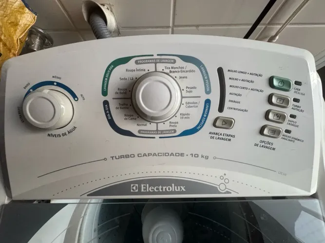 Vendo máquina de lavar Electrolux 10KG (modelo LTC10)