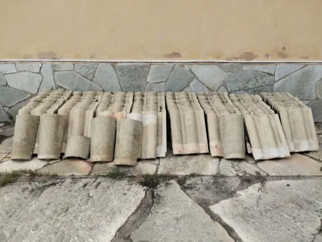 Telhas de cimento tamanho 42 comprimento x 34 largura