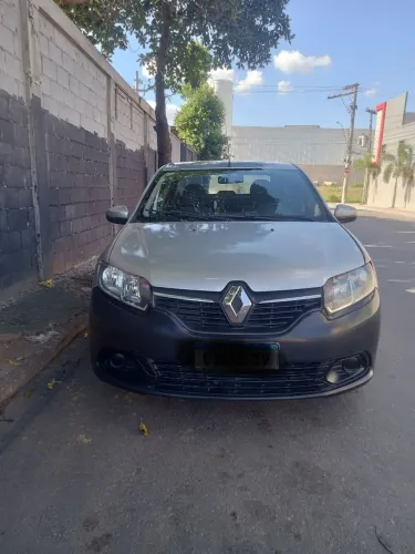 Renault Logan Expression Hi-flex 1.6 8V 4P 2014