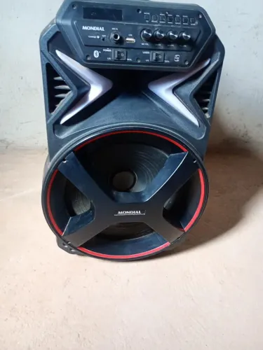 Caixa Amplificada Connect Lights Cm-400 Mondial Cor Preto três meses de uso