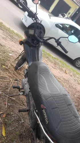 Moto pop preta linda