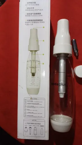 Mini máquina de refrigerante de 1l para fabricação de água com gás 