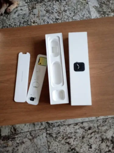 Caixa Original Apple Watch Series 5 40mm GPS - Space Gray