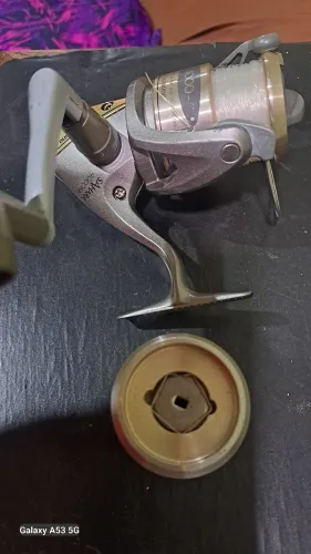 molinete shimano SAHARA FA 4.000 dois carreteis alumínios