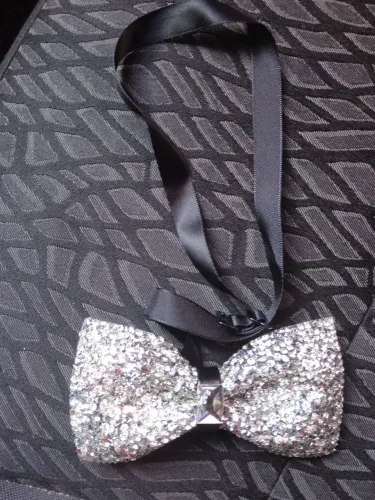 Gravata Borboleta com Strass