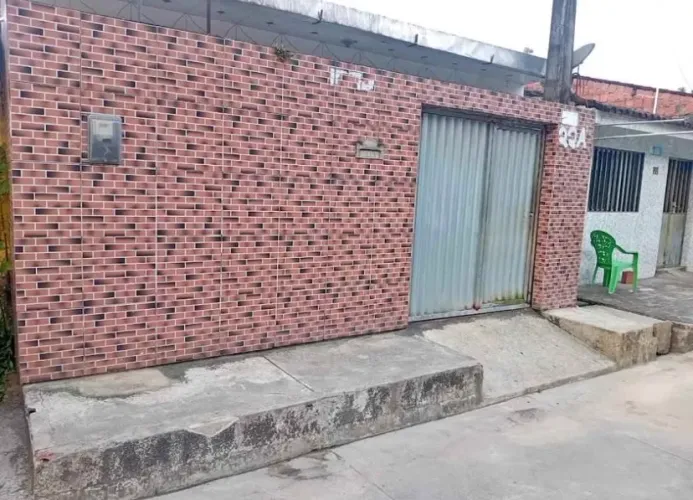 Vendo essa casa no bairro ROMÃO EM VITÓRIA