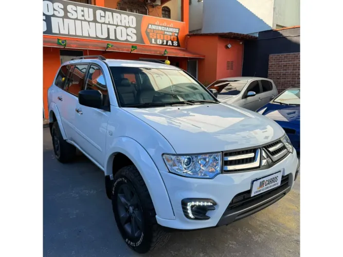 Mitsubishi Pajero Dakar HPE 3.2 4X4 T.I Dies 5P AUT 2016