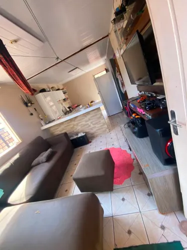 ? OPORTUNIDADE ÚNICA: DUAS CASAS À VENDA NA VITÓRIA RÉGIA!