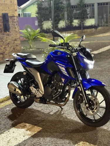 YAMAHA FZ25 - FAZER 250cc<br>