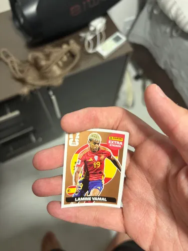 Figurinha panini legend Lamine Yamal Bronze