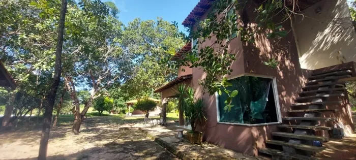 Belo sítio com 2.2 hectares, 03 chalés, arborizado, a 20 km de Teresina -