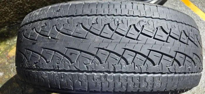 R$280,00 CADA UM. 4 pneus Pirelli Scorpion ATR 255/65 R17, originais da Frontier Pro4x