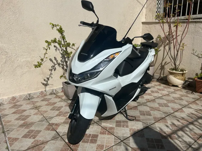 PCX ABS 2024 em garantia