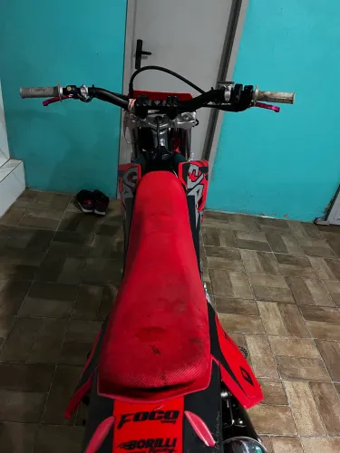 Vende-Se CRF 250F
