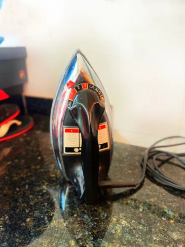 Ferro de passar Black+Decker original - funcionando